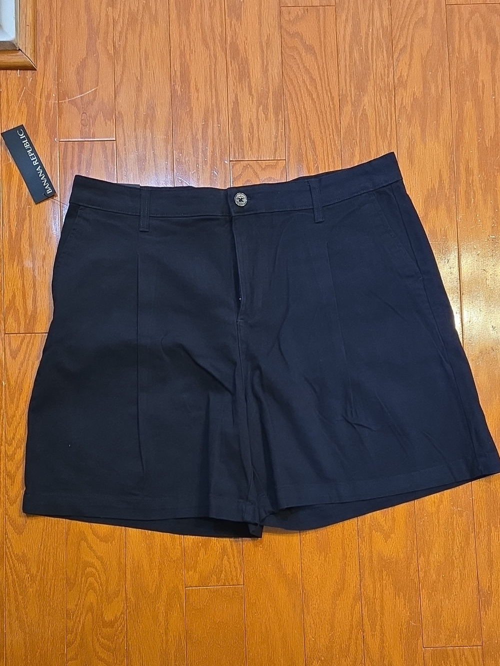 Banana Republic Black High-Rise Women's Shorts  Size 14 NWT